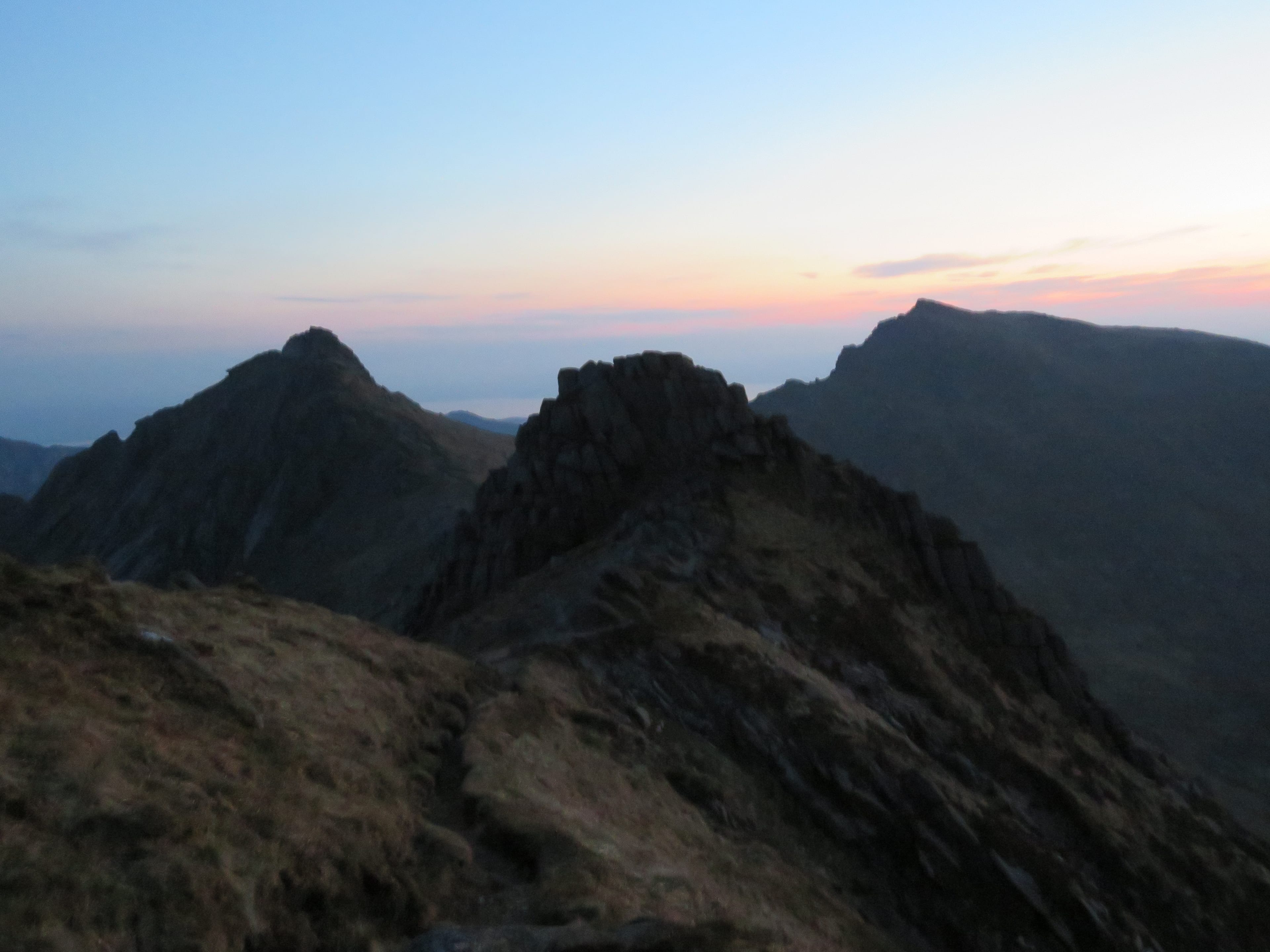 BREAKING DAWN: Goatfell ridge