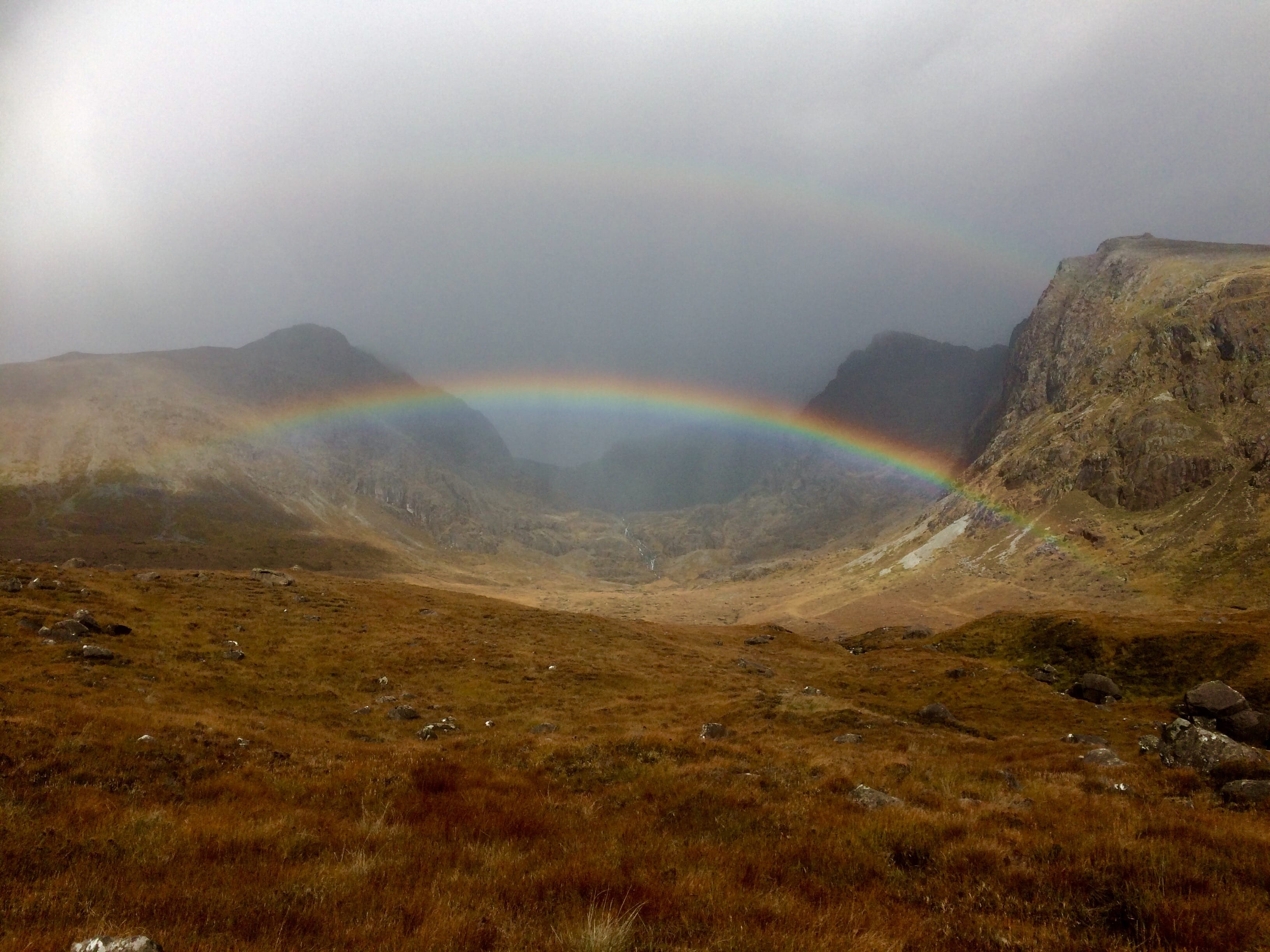 RAINBOW ARCH: Coire Lagan