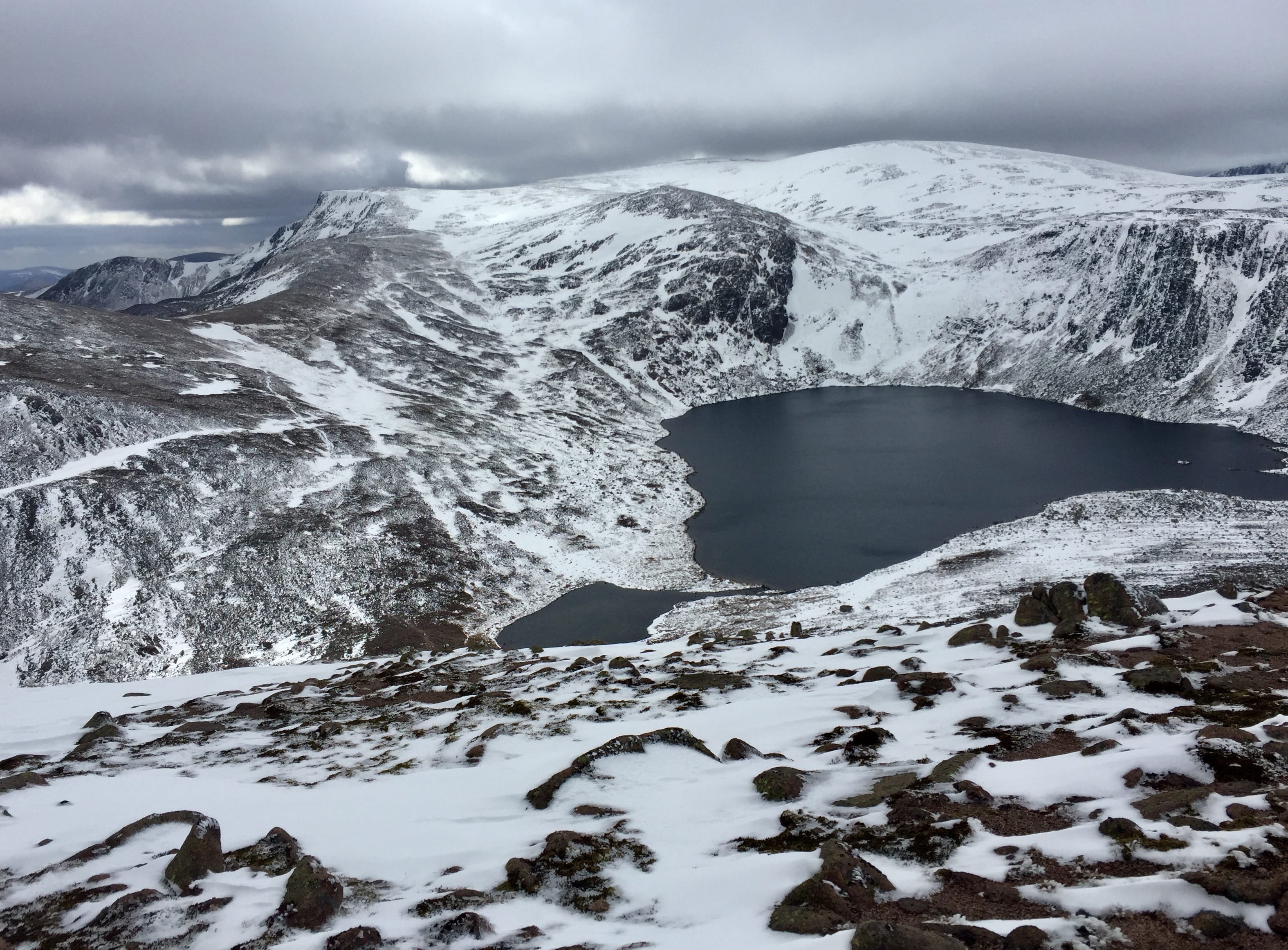 SNOW OASIS: Above Loch Etchachan