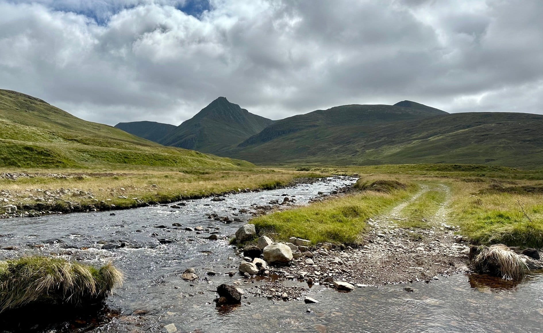 DARK BEAUTY: An Sgurr and Seana Bhraigh
